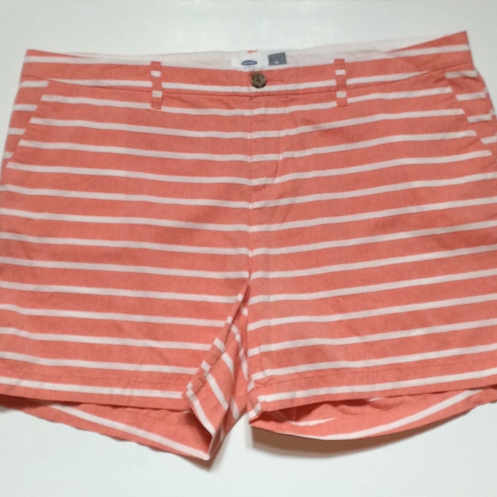 Old Navy Shorts w/Pockets